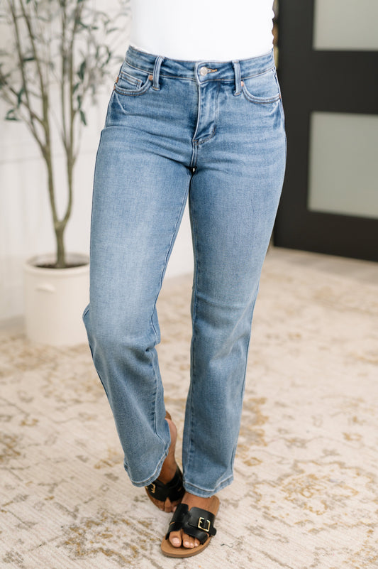 Judy Blue Corrine Mid Rise Vintage Straight Jeans