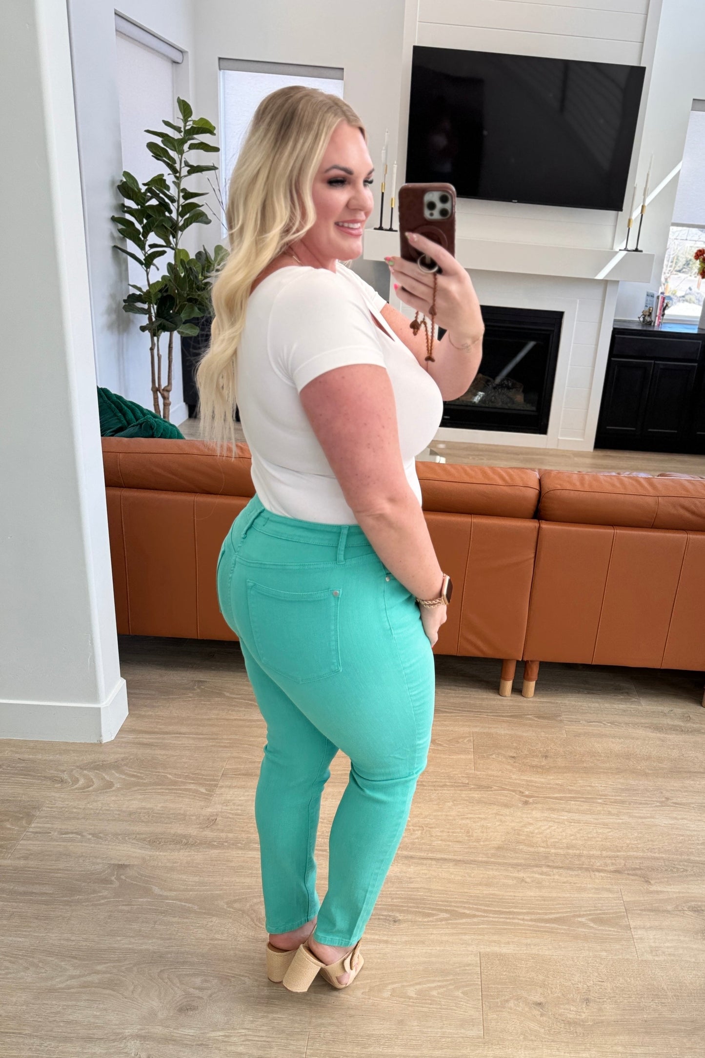 Judy Blue Bridgette High Rise Slim Jeans in Aquamarine