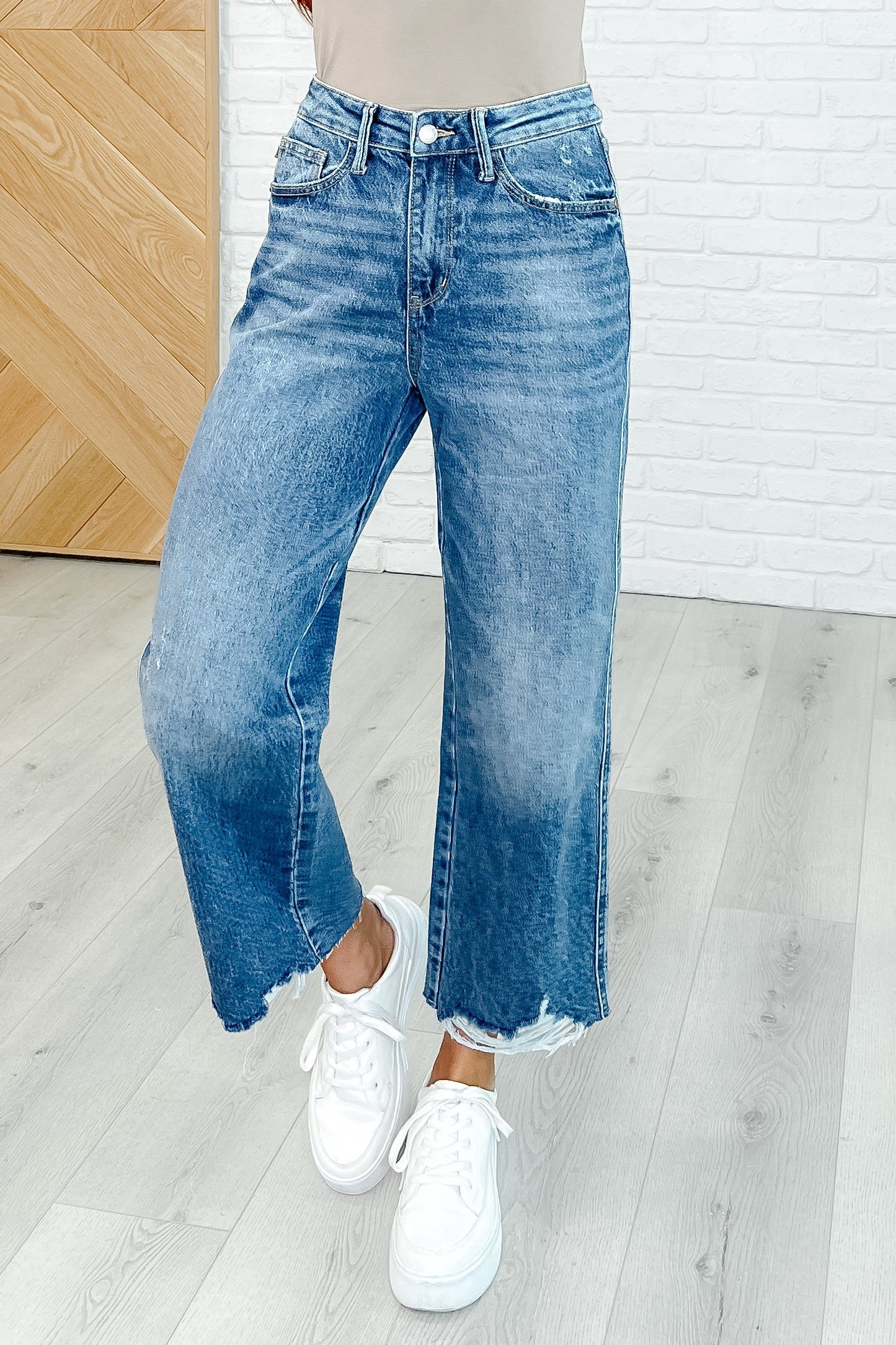 Judy Blue Megan Rigid Magic Wide Leg Crop Jeans