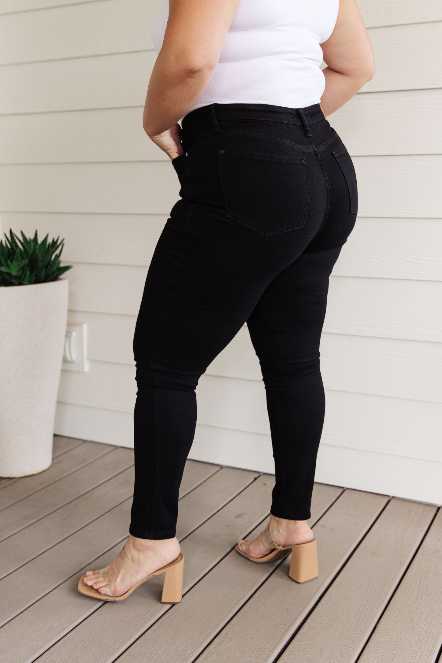 Judy Blue Audrey Control Top Classic Skinny Jeans in Black