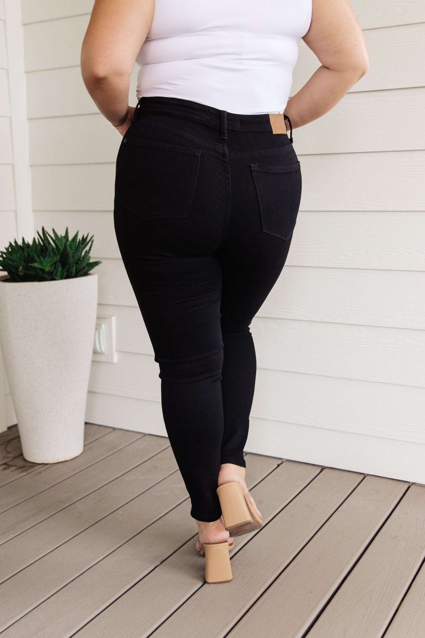 Judy Blue Audrey Control Top Classic Skinny Jeans in Black