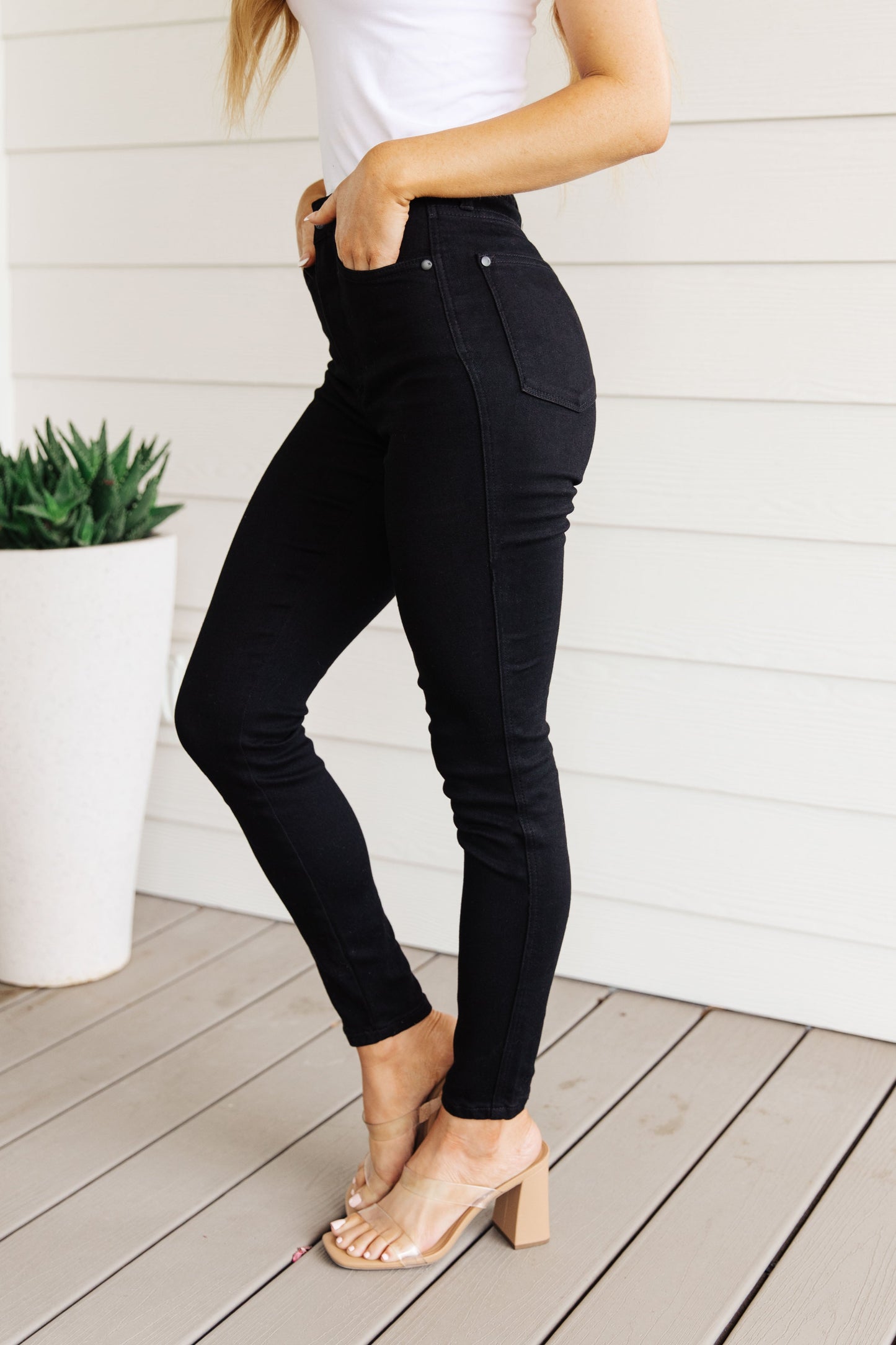 Judy Blue Audrey Control Top Classic Skinny Jeans in Black