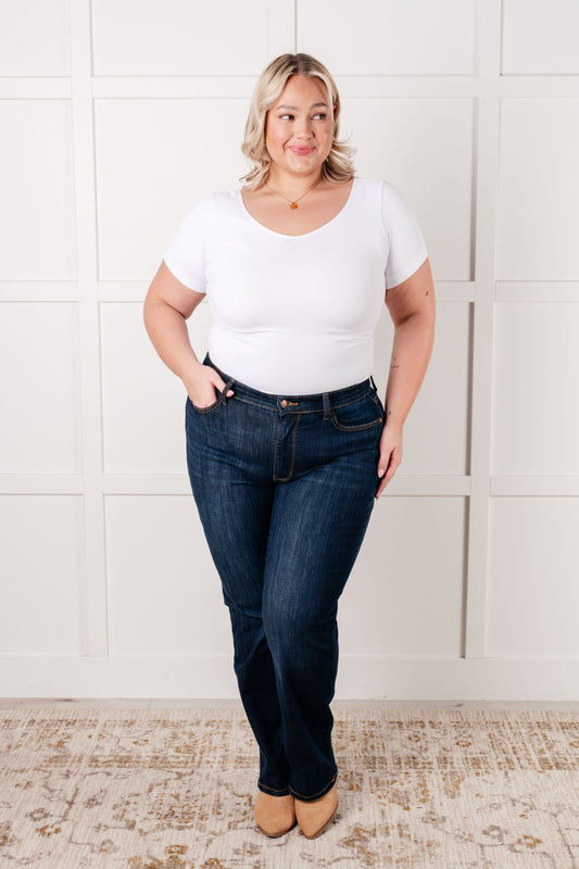 Judy Blue Alaina Classic Straight Jeans