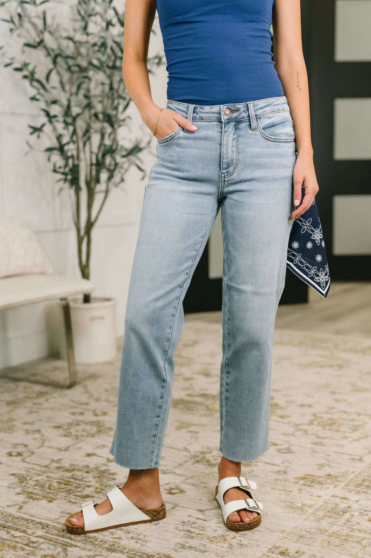 Judy Blue Dawn Mid Rise Ankle Straight w Bandana Loop