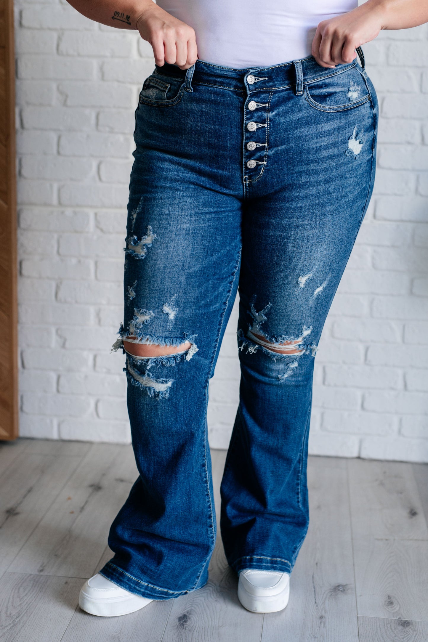 Judy Blue Gabriella Distressed Button Fly Flare
