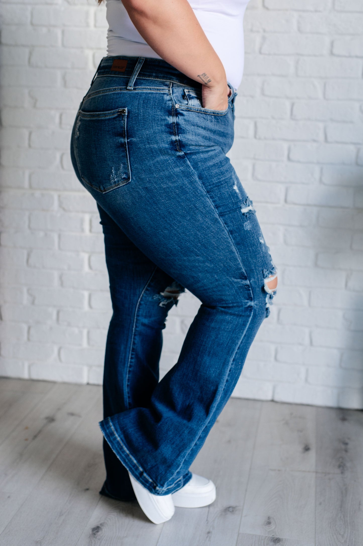 Judy Blue Gabriella Distressed Button Fly Flare