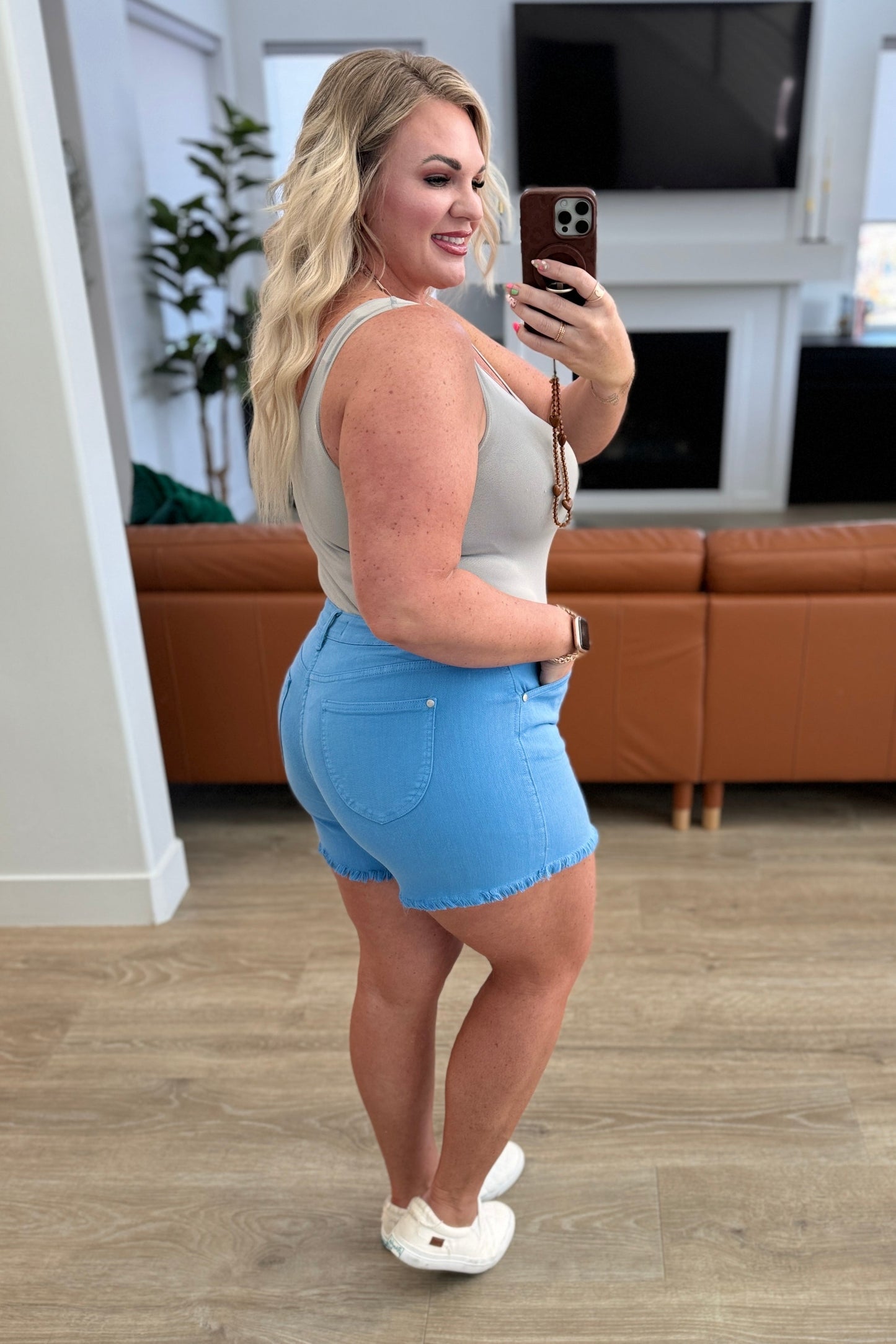 Judy Blue Celeste Shield Pocket Cutoff Shorts in Sky Blue