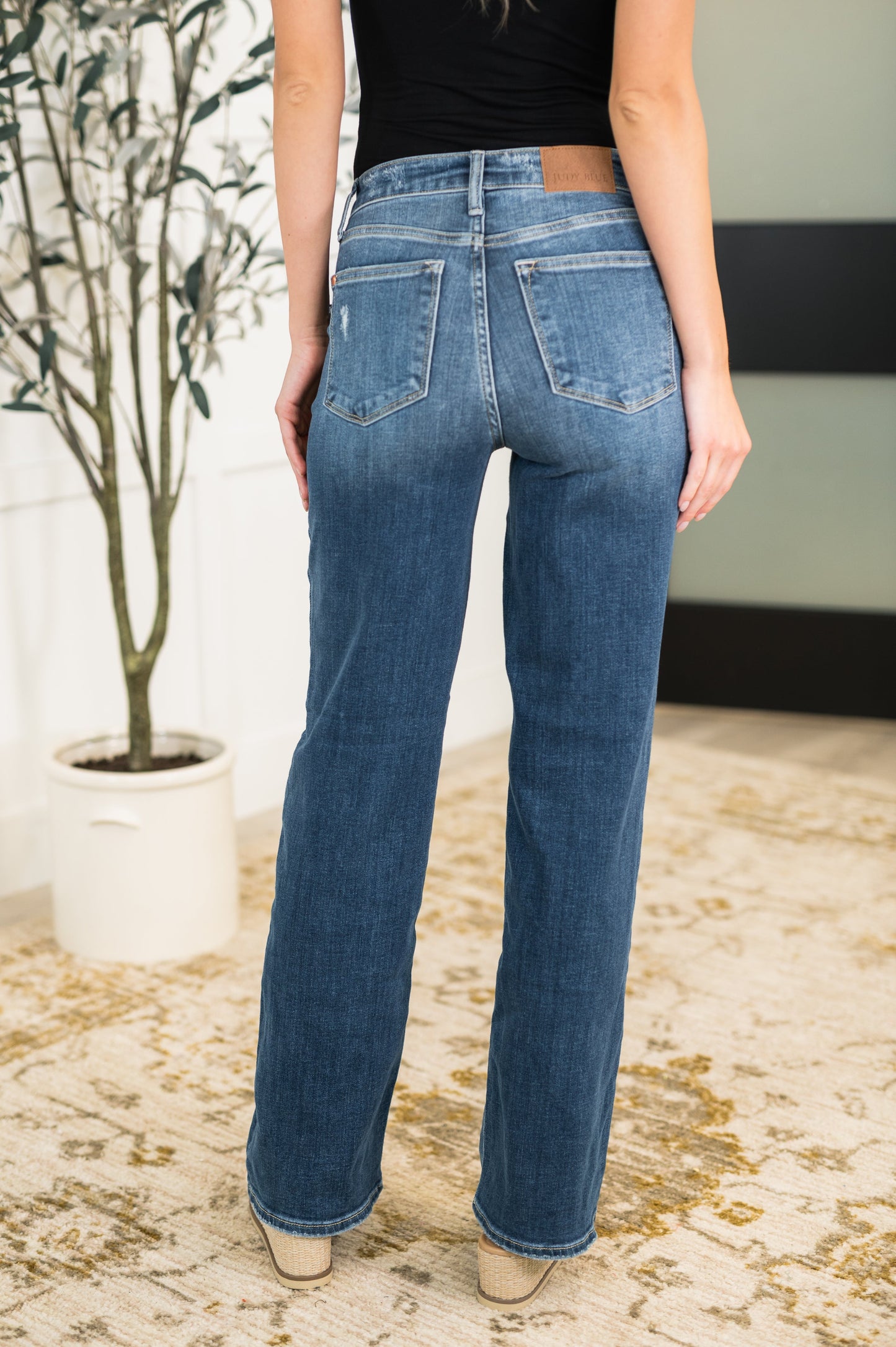 Judy Blue Julia 90's Straight Leg Jeans