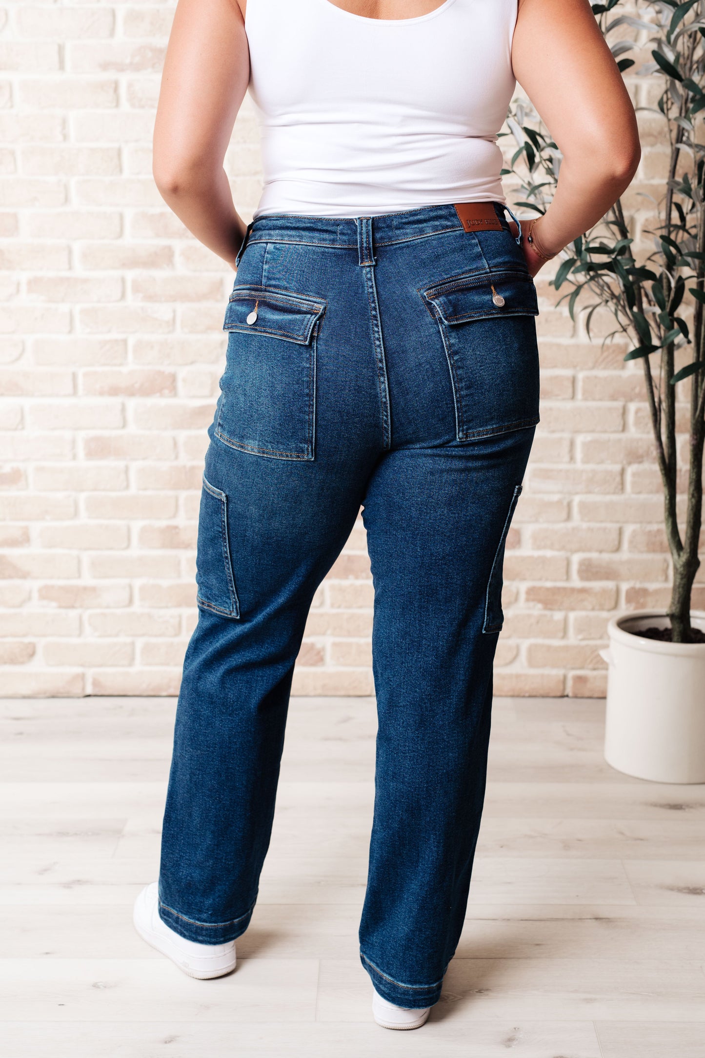 Judy Blue Leila Cargo Straight Jeans