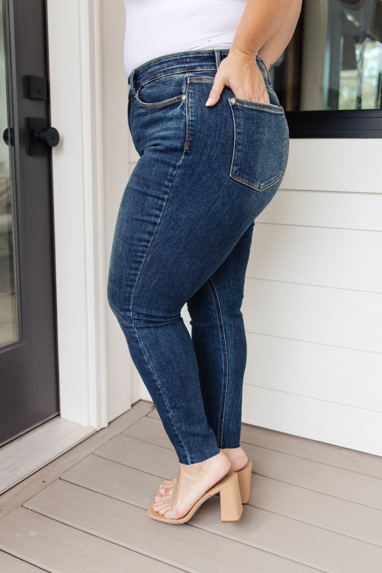 Judy Blue Lydia Vintage Raw Hem Skinny Jeans